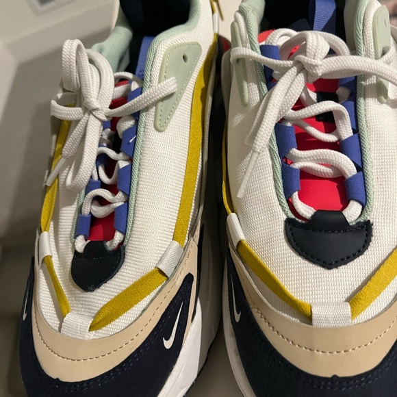 Nike Air Max Furyosa Rattan Summit White Obsidian CZ4149-200 Size 11W = 9.5 Men - Picture 12 of 14